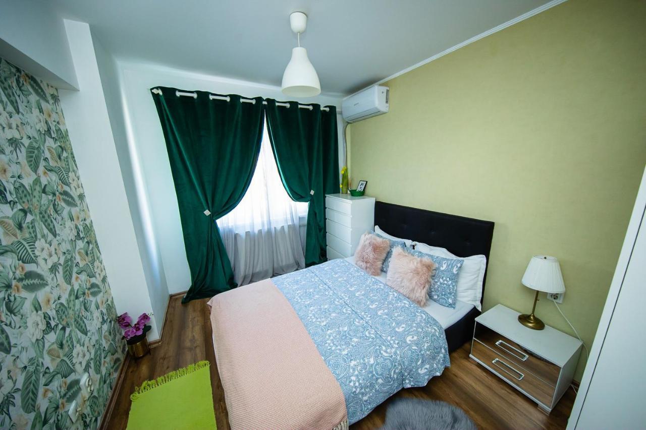Smart Palas Apartament Iasi Exterior photo